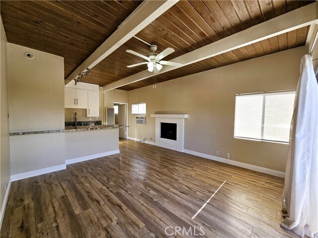 Building Photo - 350 Loma Terrace