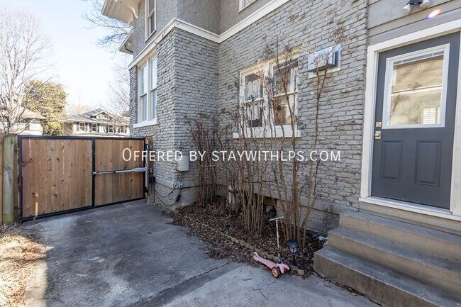 Building Photo - 1777 Carr Ave