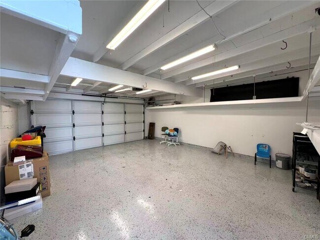 Building Photo - 2718 Vista Del Oro