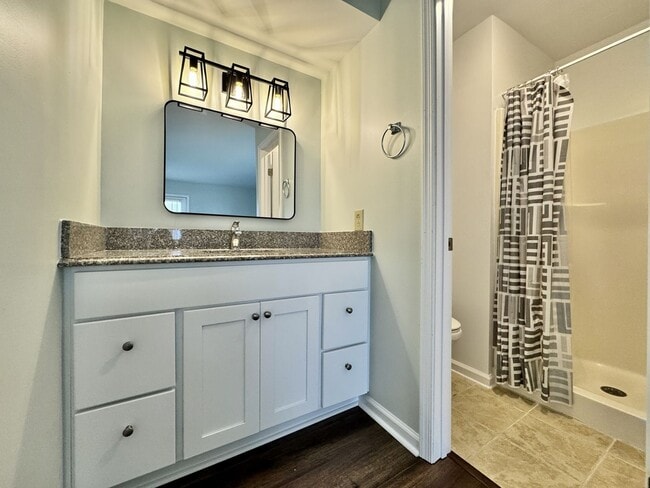 Building Photo - Just Updated & Ready NOW! A Pet Friendly H...