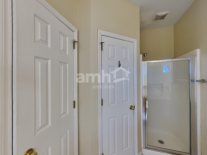 Building Photo - 720 Magnolia Trail