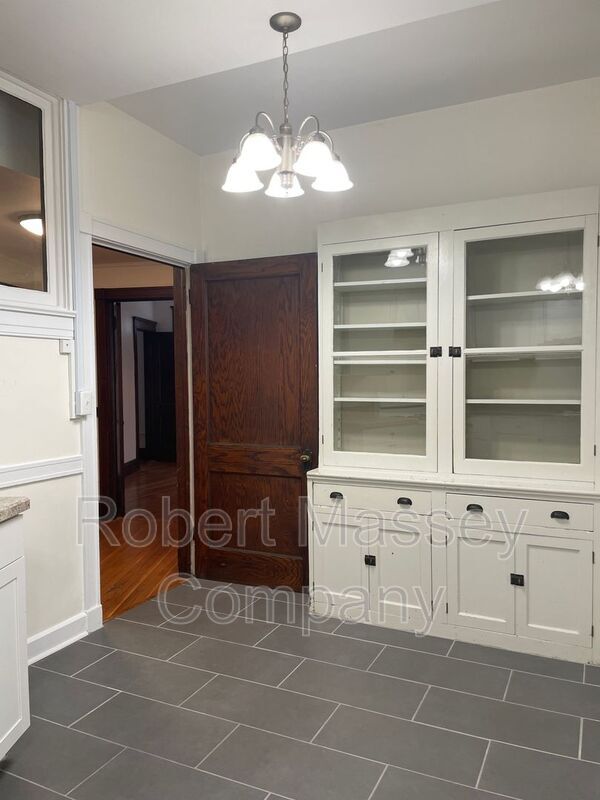 Building Photo - 2004 Cherokee Pkwy