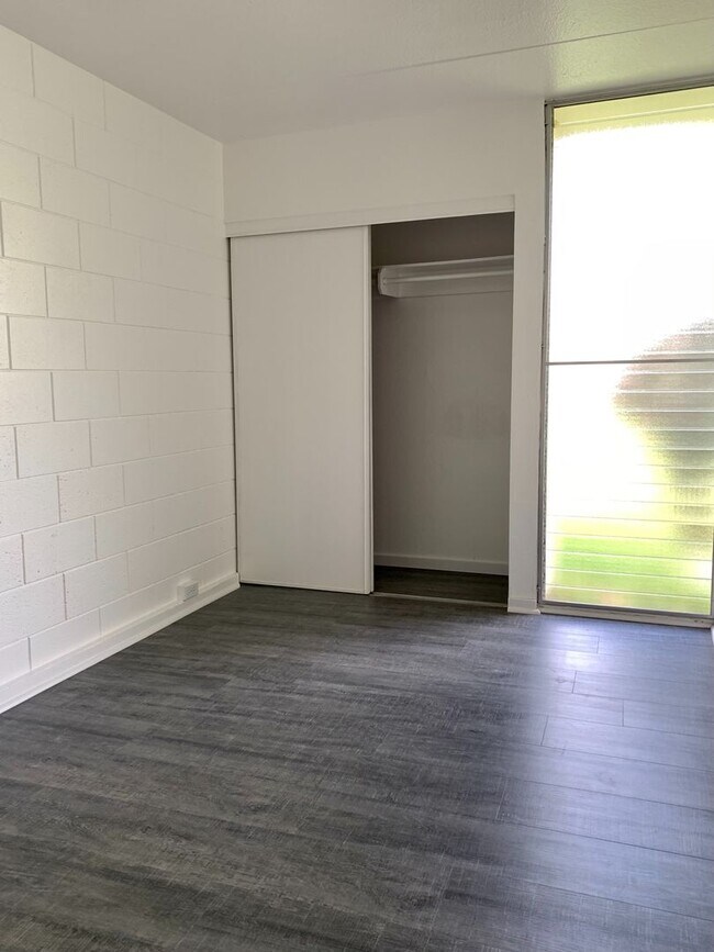 Building Photo - Mililani - Nahoa Apartments: 2 Bed, 1 Bath, Pet Friendly!