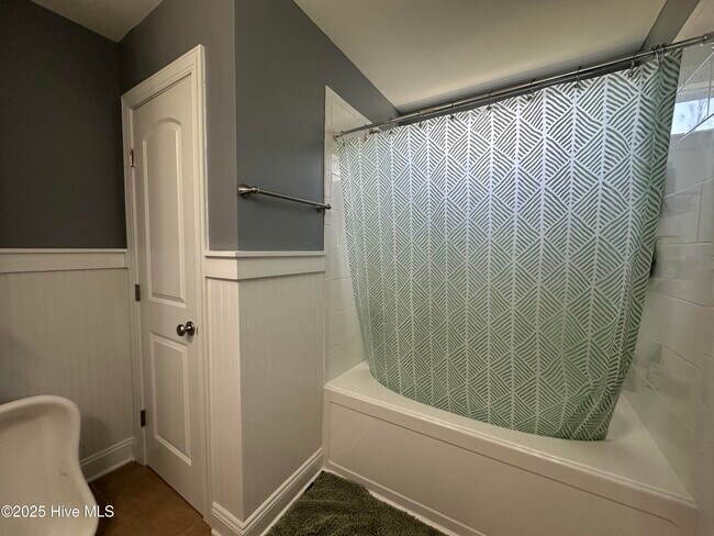 Building Photo - 509 Blue Angel Ct