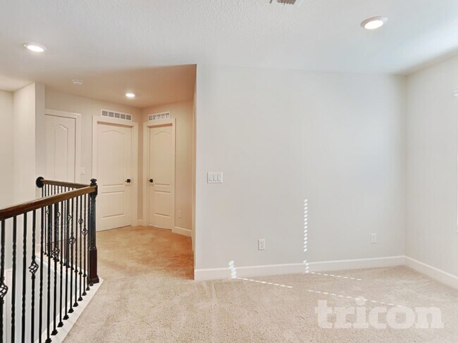 Building Photo - 895 Morgans Treasure Rd