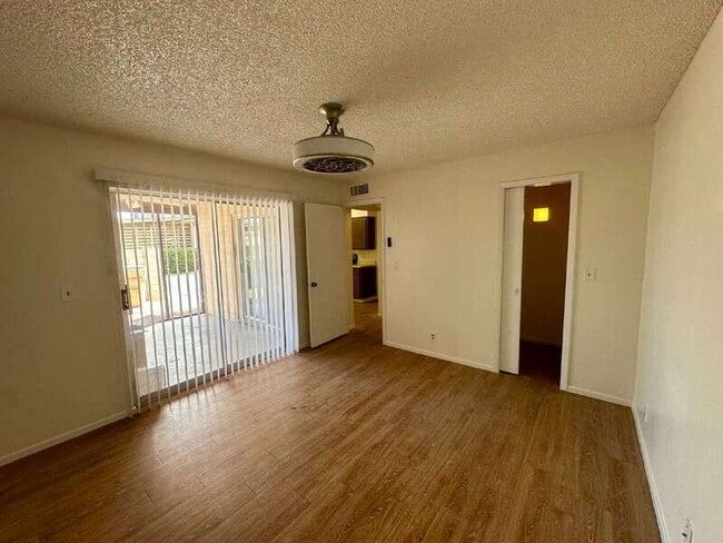 Building Photo - 6746 E Dallas St