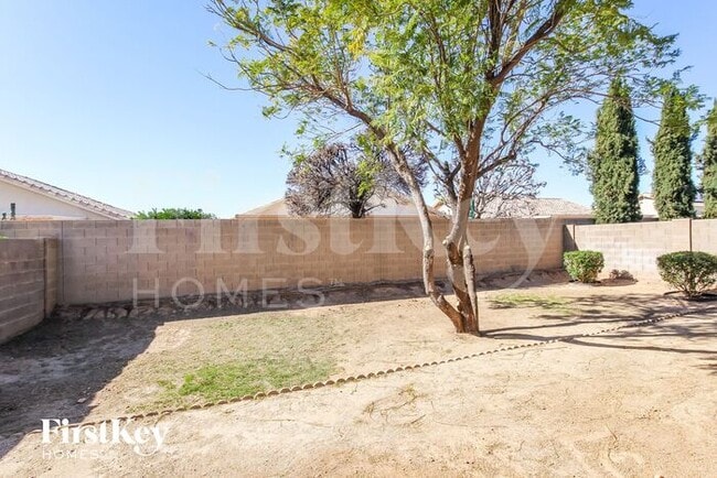 Building Photo - 17750 N White Horse Trail