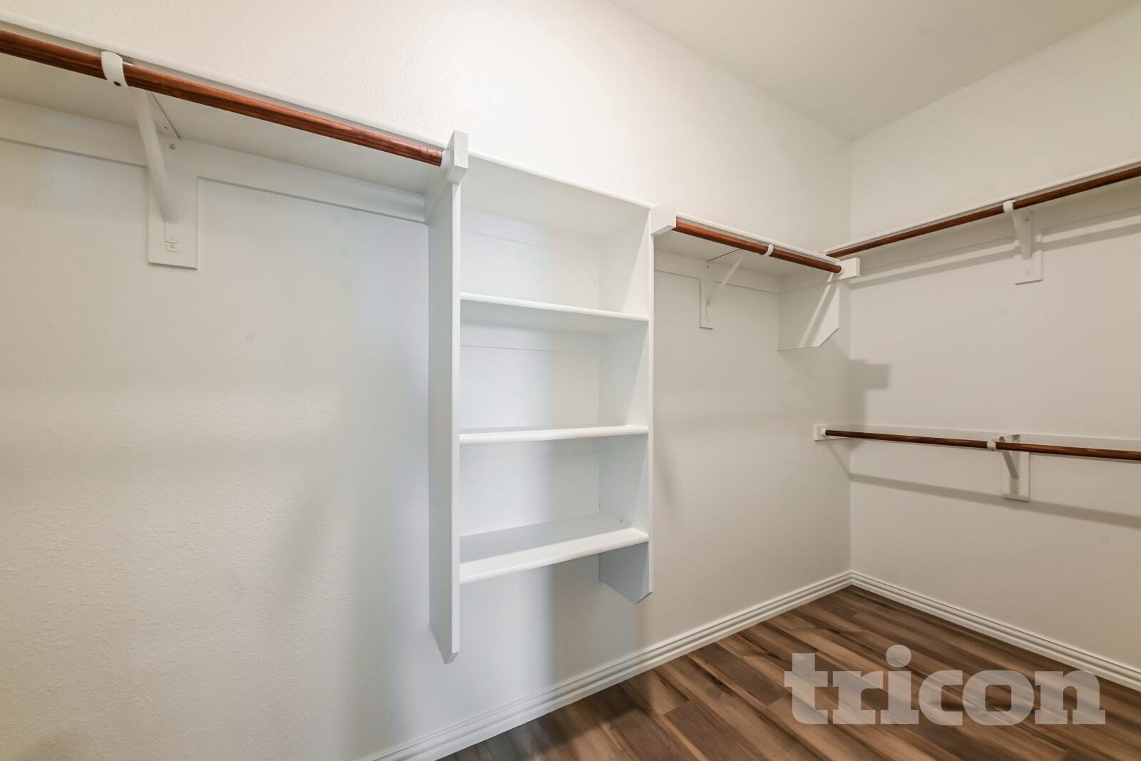 Building Photo - 5416 Montrose Dr