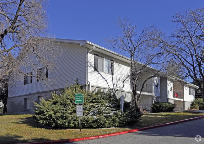 Building Photo - Hillrise