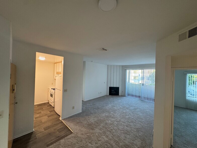 Building Photo - 4821 Sepulveda Blvd