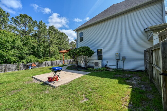 Building Photo - 412 Ponzer Ct N