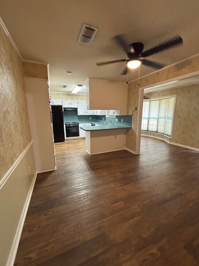 Building Photo - South Bossier!