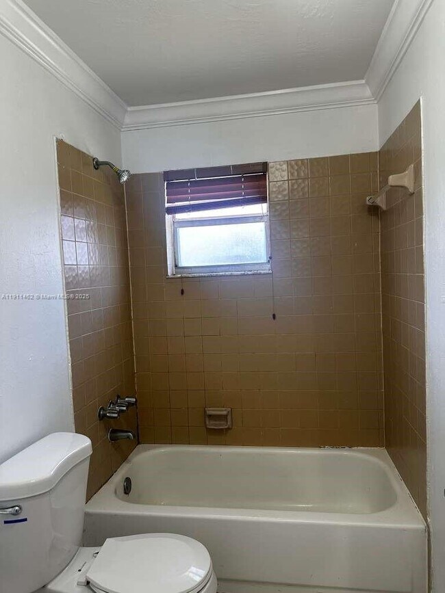 Building Photo - 802-804 NW 10th St