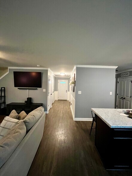 Building Photo - 112 Wynstone Dr