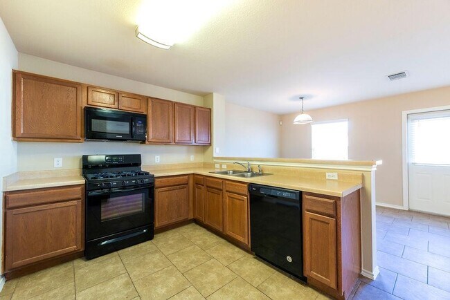 Building Photo - 6609 Plains Crest Dr