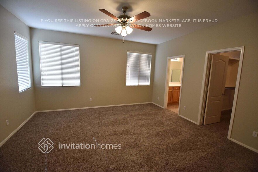 Building Photo - 881 E Stottler Dr