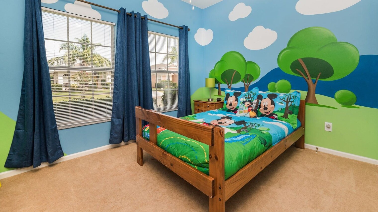 Building Photo - 8137 Sun Palm Dr