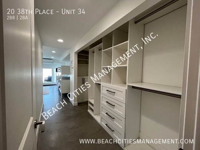 Building Photo - 20 38th Pl