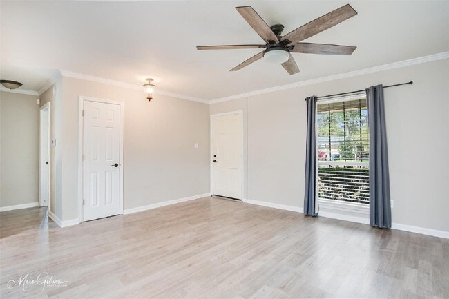 Building Photo - 9413 Garfield Dr