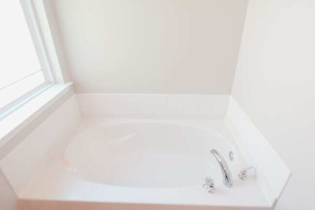 Building Photo - Coming Available!