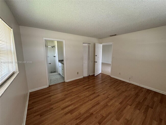 Building Photo - 6900 Nova Dr