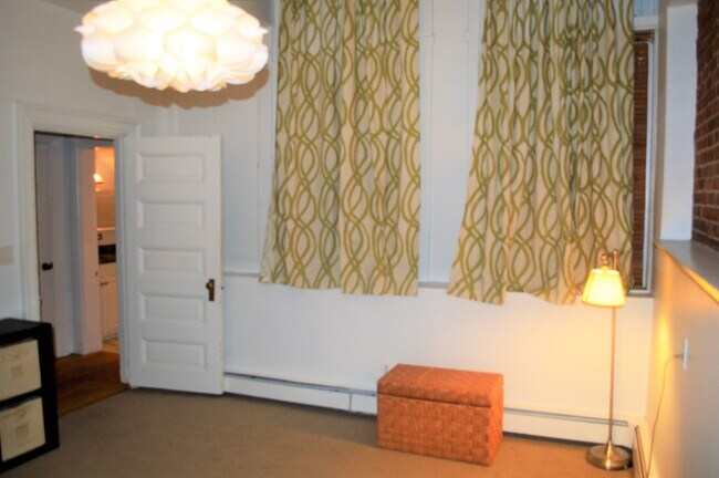 Building Photo - 373 Commonwealth Ave