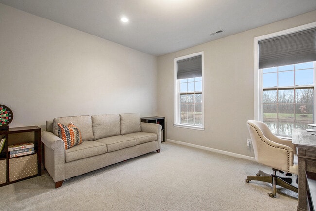 Building Photo - 2765 Ashcombe Dr.