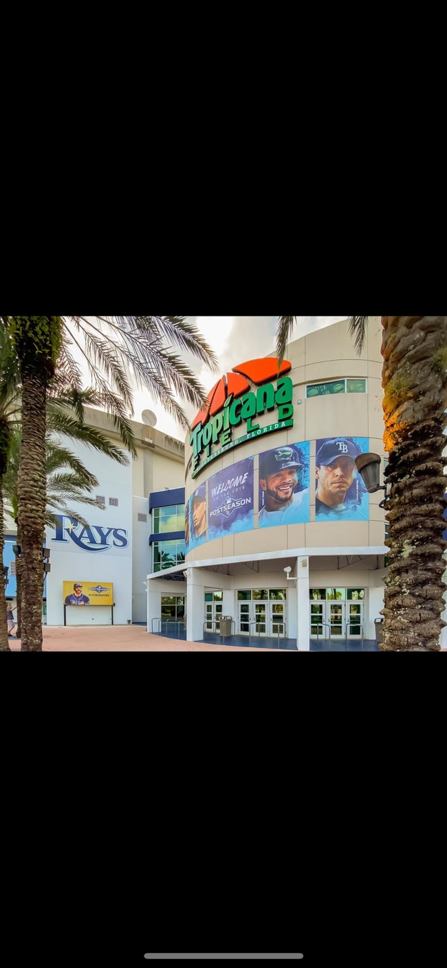 Building Photo - 511 16th St S