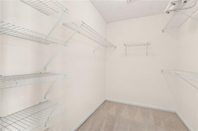 Building Photo - 3325 Berwick Field Dr