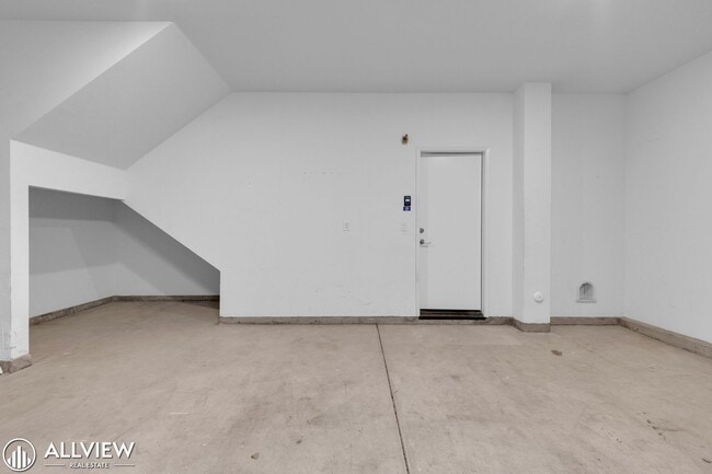 Building Photo - Bright 4-Bed, 2.5-Bath Home in Fallbrook’s Citro Community