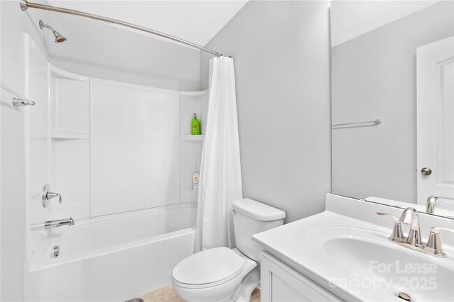 Building Photo - 5829 Dinsmore Ln