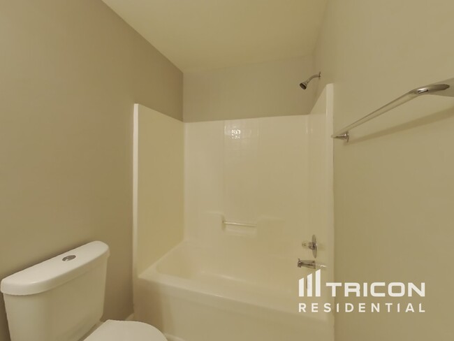 Building Photo - 3535 Arbroath Dr