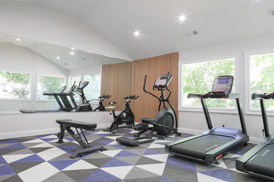 Silver Creek 1776 Summit Forest Dr Marietta GA 30068 Apartment Finder