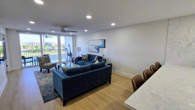 Building Photo - 3150 N Course Ln