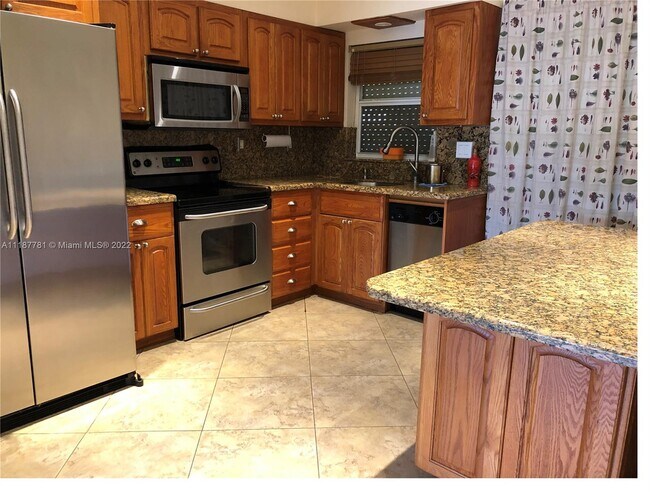 Building Photo - 7305 NW 95th Way