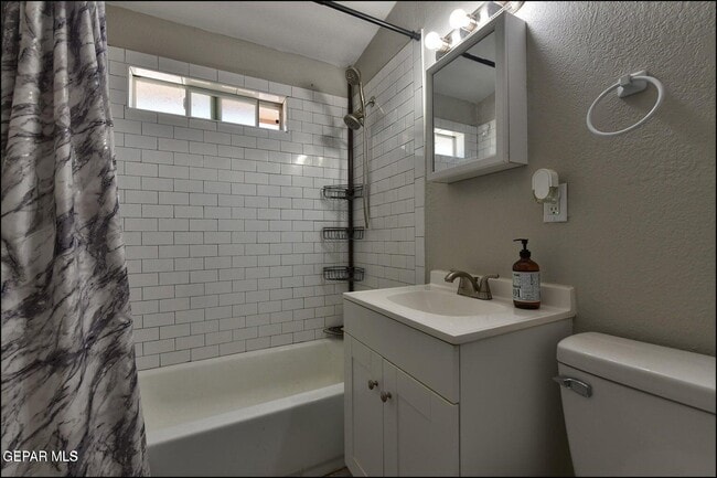 Building Photo - 5726 Dearborne Dr