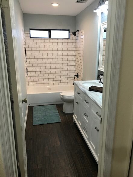 Hall/second bathroom - 1460 E Kent Ave