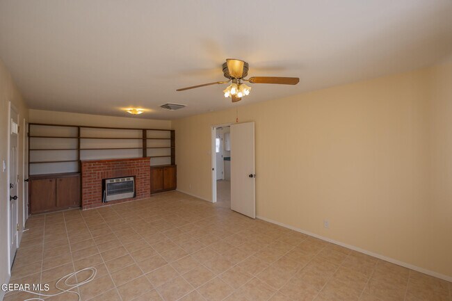 Building Photo - 3913 Titanic Ave