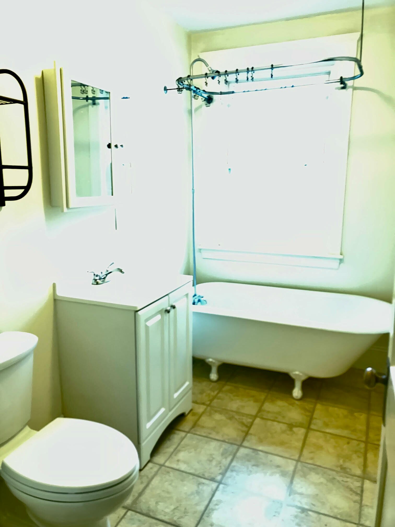 Building Photo - 37 Endicott St