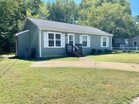 Building Photo - 74 Ireland St