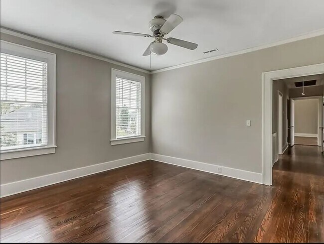 Building Photo - 3 BED | 2 BATH | ARDSLEY PARK | PRIVATE BACK PORCH