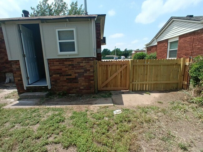 Building Photo - It's ready! New Remodel