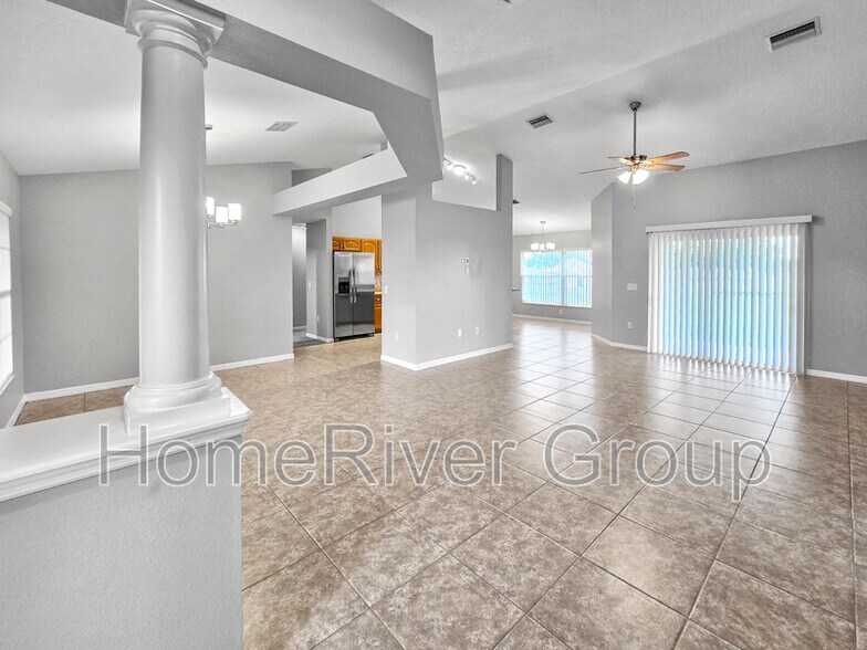 Building Photo - 6051 SW 81st St