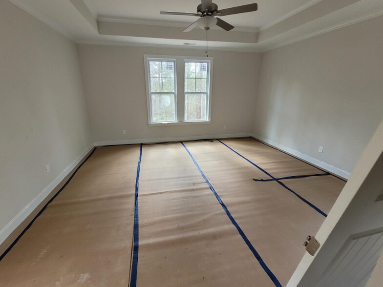 Building Photo - 605 Chapel Ridge Dr