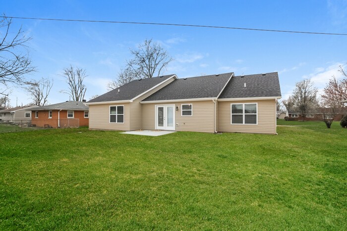 Building Photo - 430 Clara Dr
