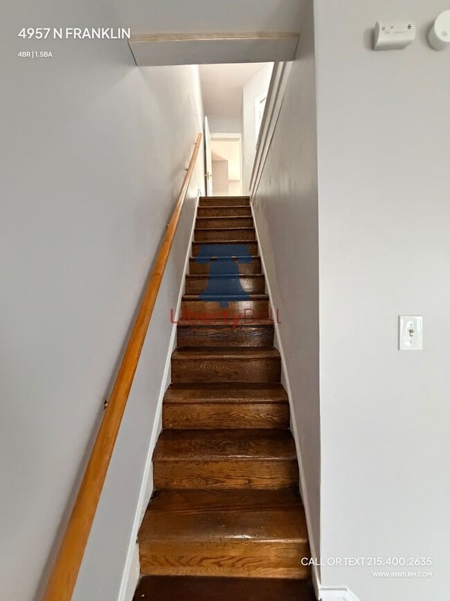 Building Photo - 4957 N Franklin St