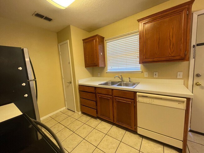 Building Photo - 3834 Purdue Ln