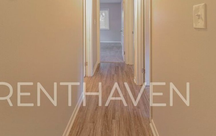 Building Photo - 3308 Forest Estates Dr