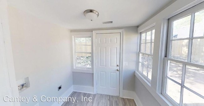 Building Photo - 3 br, 2 bath House - 723 Laurel Street