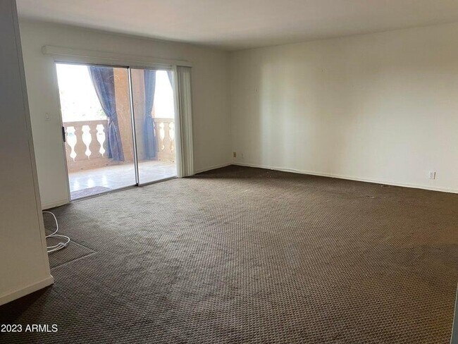 Building Photo - 7820 E Camelback Rd